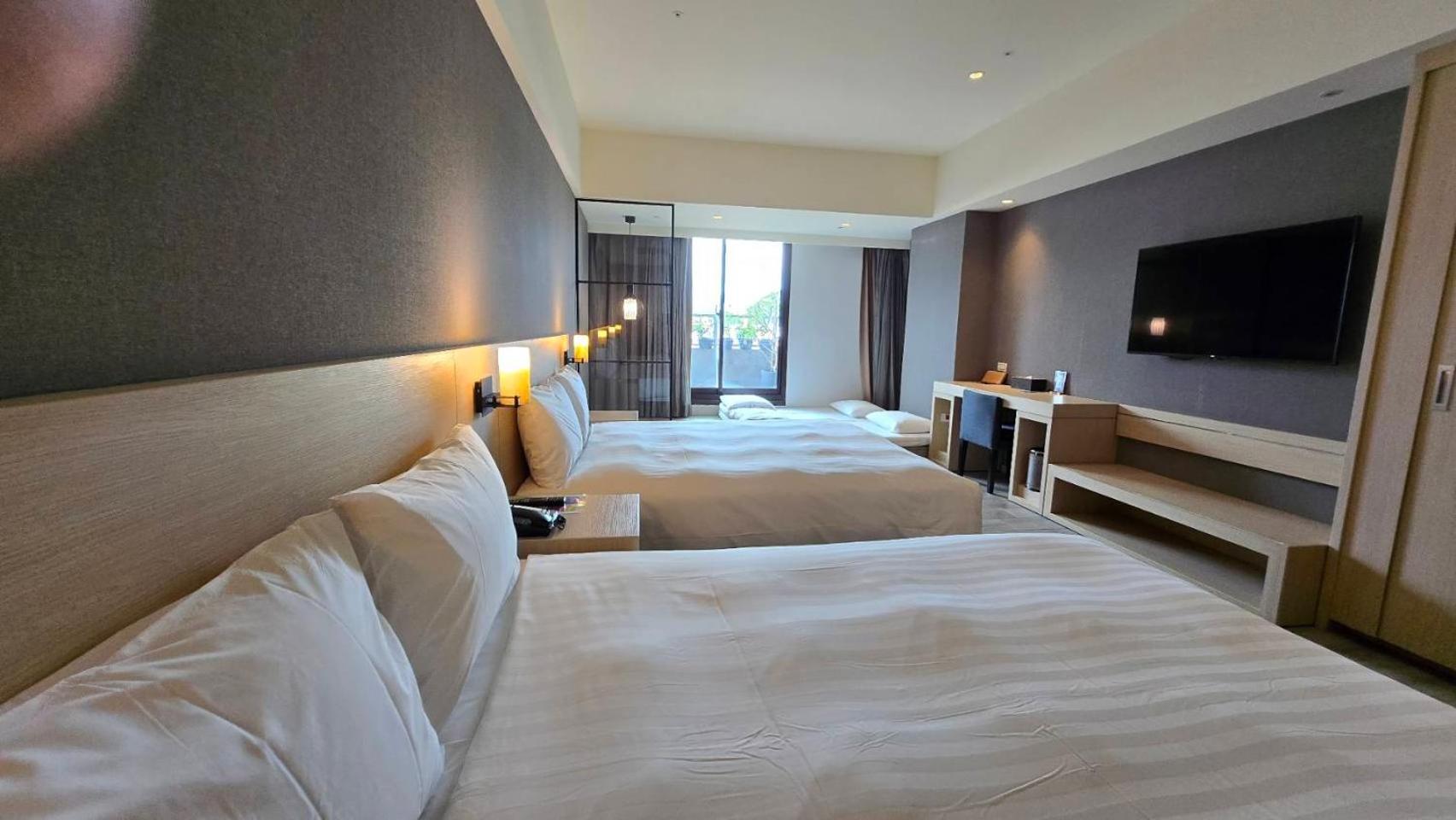 Grand Bay Resort Hotel Kota Tua Kota Tua Hengchun Bagian luar foto Deluxe room
